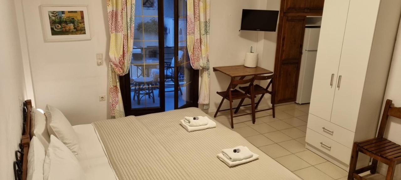 Villa Partheniou & Garden Sivota  Bilik gambar